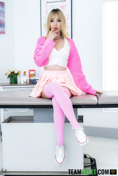 Doctors Orders Desperate Friends Need A Triple Breeding Session 1