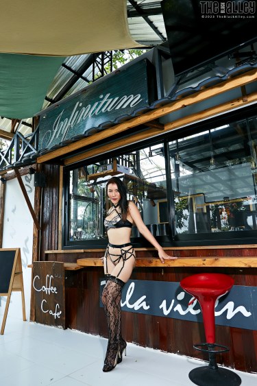 Asian Lingerie Beauty Nadia Feng 2