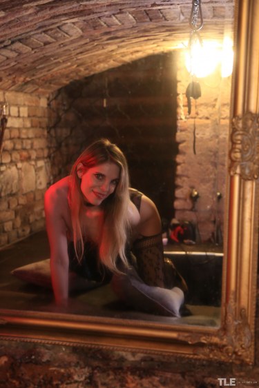 Valentina Love In Dungeon Fantasy 12