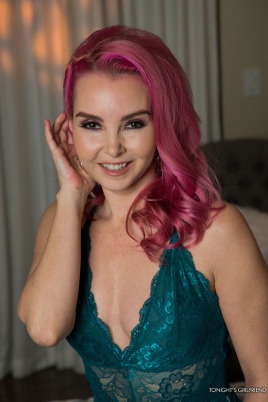 Aaliyah Love On Bed 1