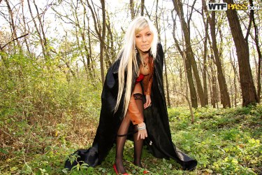 Donna Bell Flashes In The Forest 9