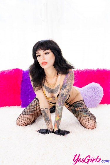 Lysagna Delray In Fishnets 2