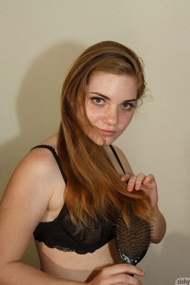 Misty Lovelace Round Ass Ginger 1