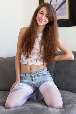 Willow Hayes In Jeans And Stockings