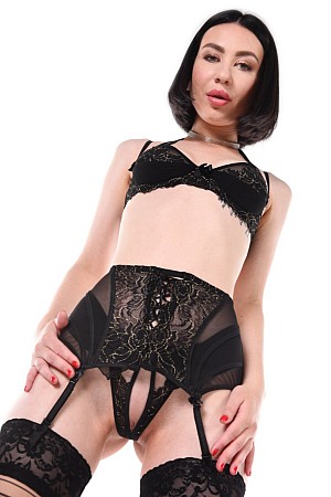 Vivian Grace In Intriguing Openings