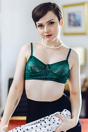 Jade Valentine In My Small Secretary